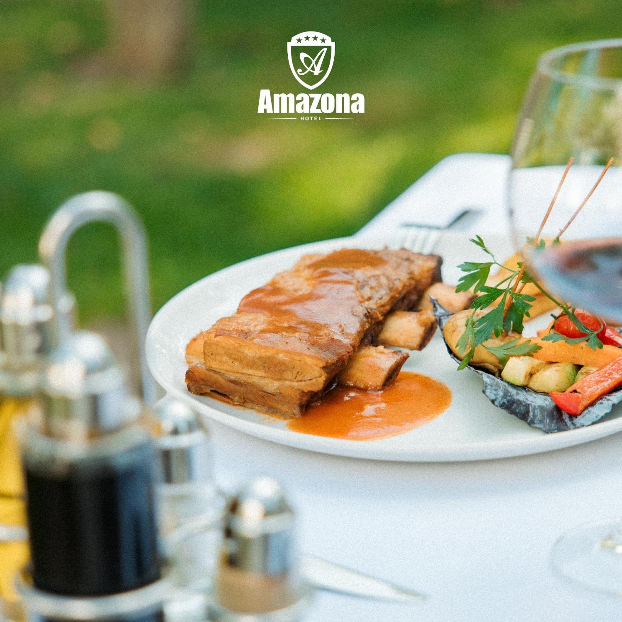 Amazona Hotel Приштина Экстерьер фото